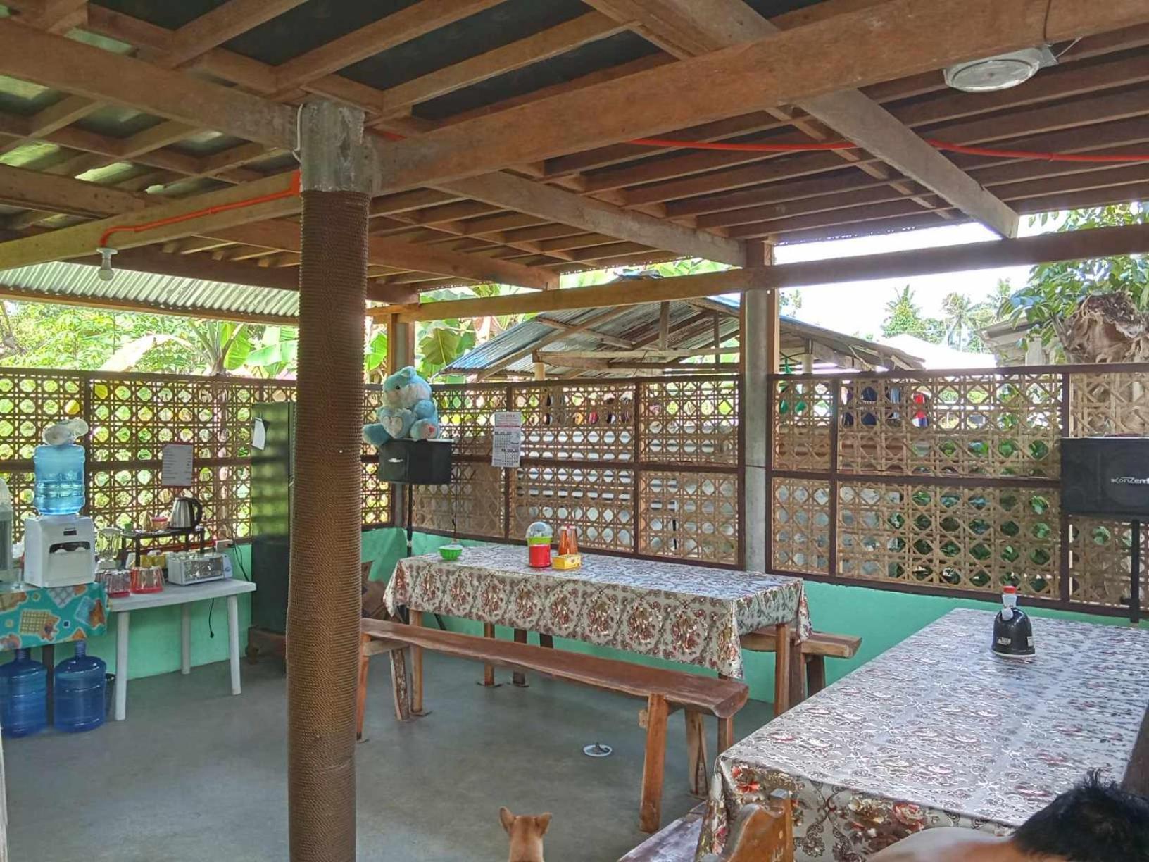 Lhoyjean Garden Hostel Batuan Eksteriør bilde