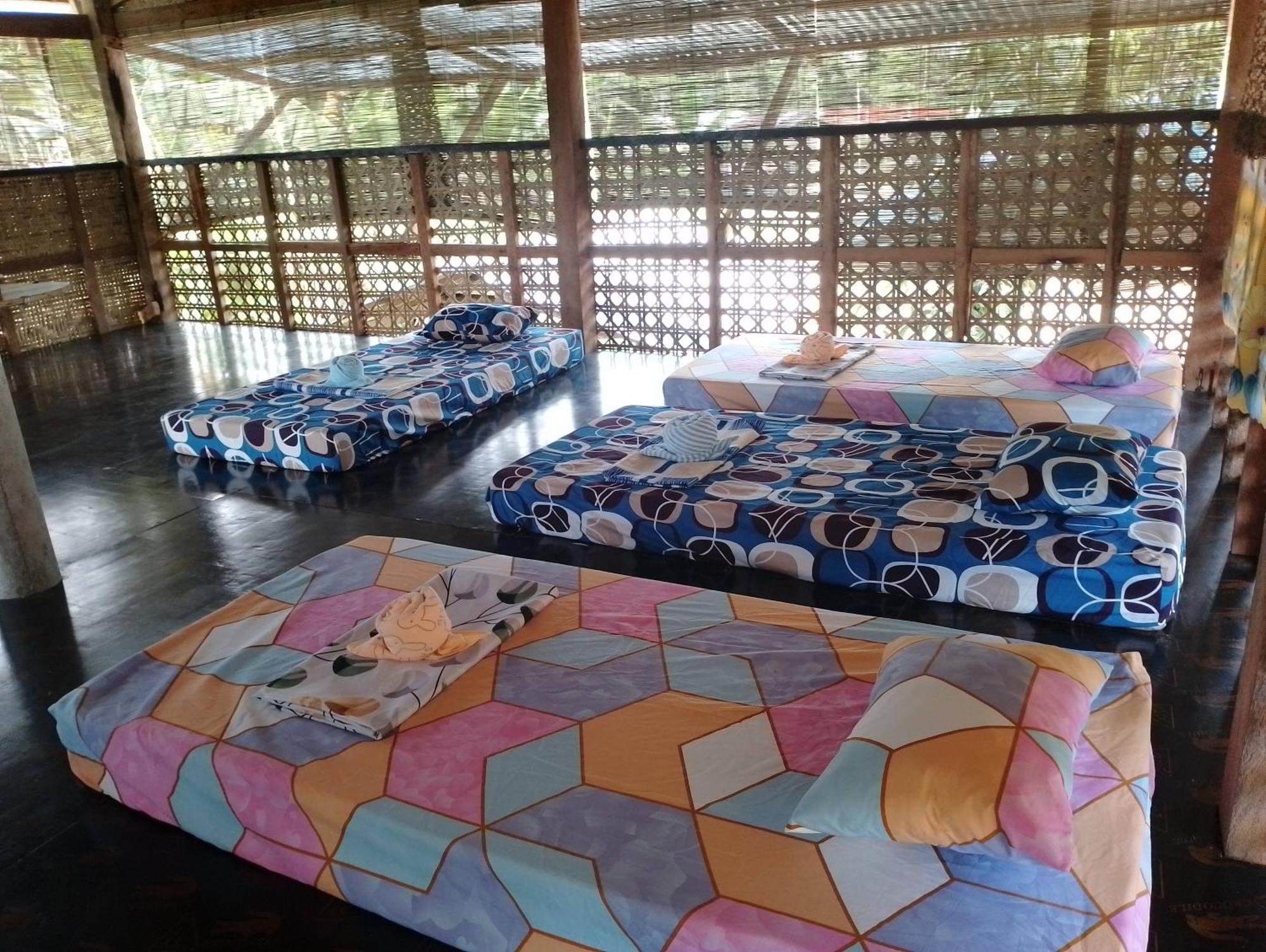 Lhoyjean Garden Hostel Batuan Eksteriør bilde