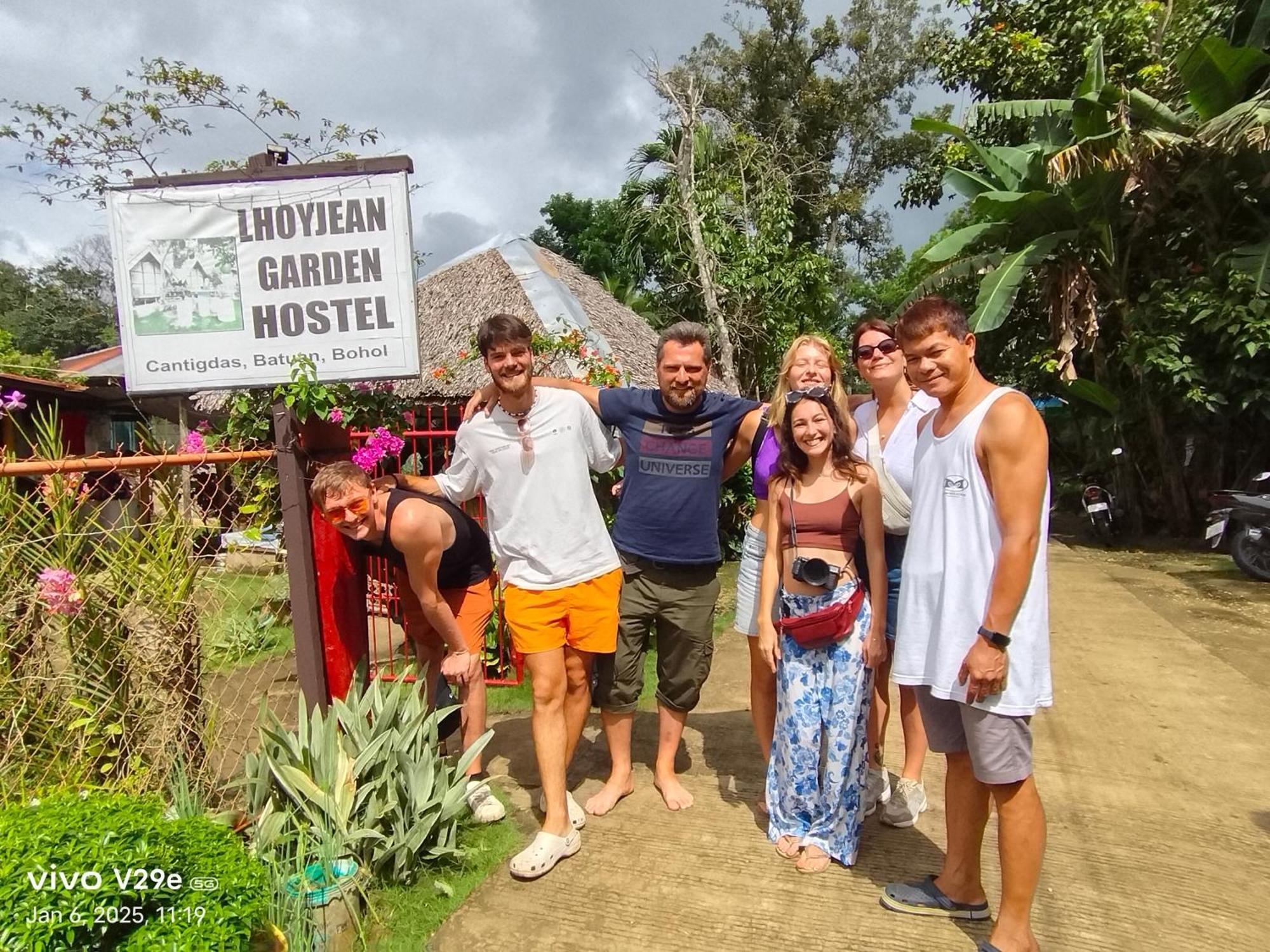 Lhoyjean Garden Hostel Batuan Eksteriør bilde